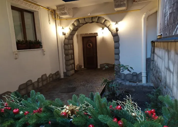 Rynok 25 Modern Center Lviv