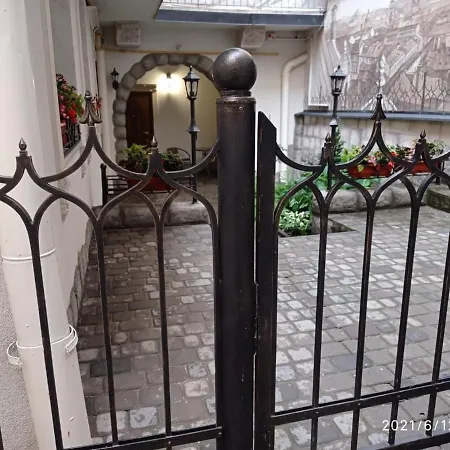 Rynok 25 Modern Center Διαμέρισμα *