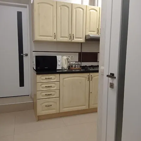 Rynok 25 Modern Center Λβιβ