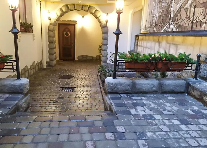 Rynok 25 Modern Center Leópolis